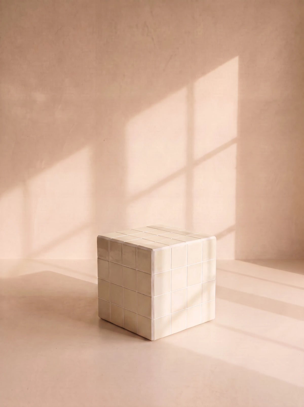 The Cube – Creme White