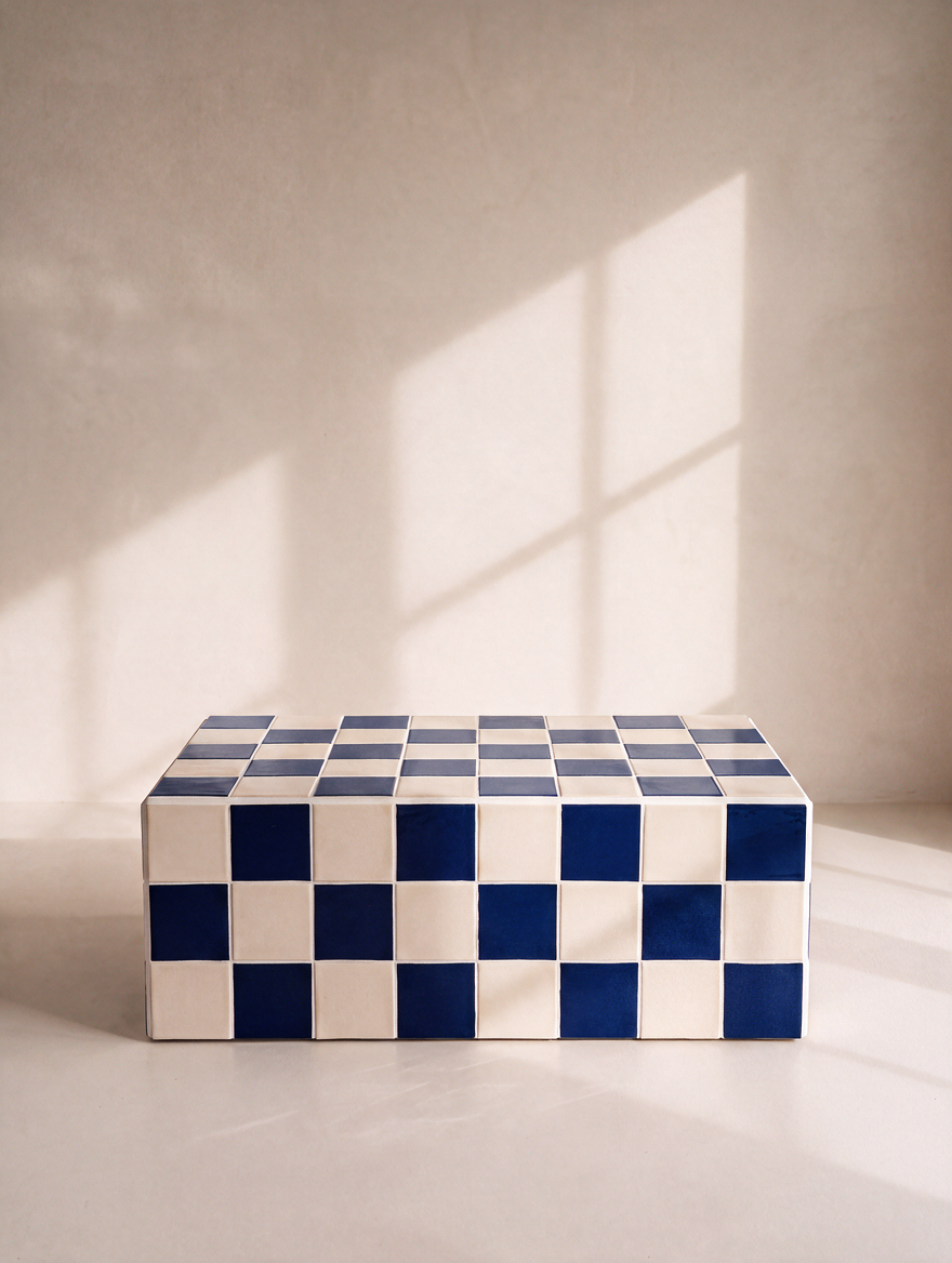 The Eye Catcher Dopamina – Victorian Blue / Creme White