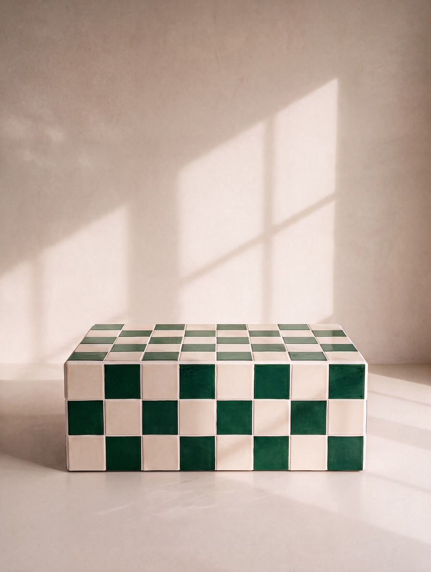 The Eye Catcher Dopamina – Victorian Green / Creme White