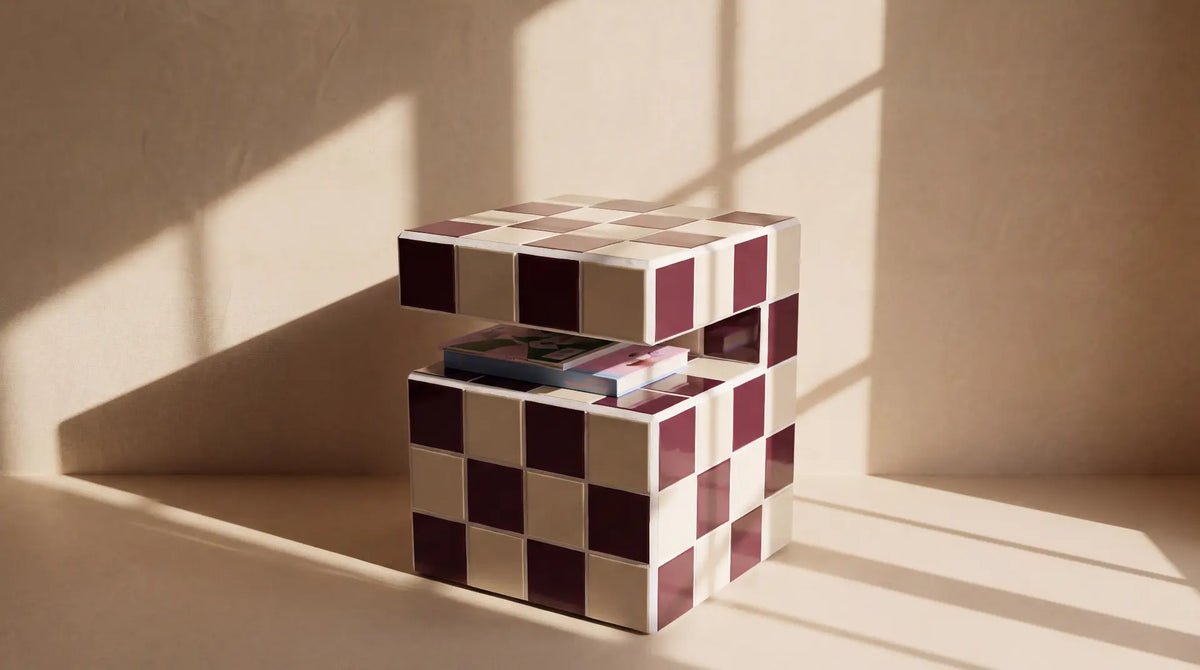 The Artsy One Dopamina – Aubergine / Creme White